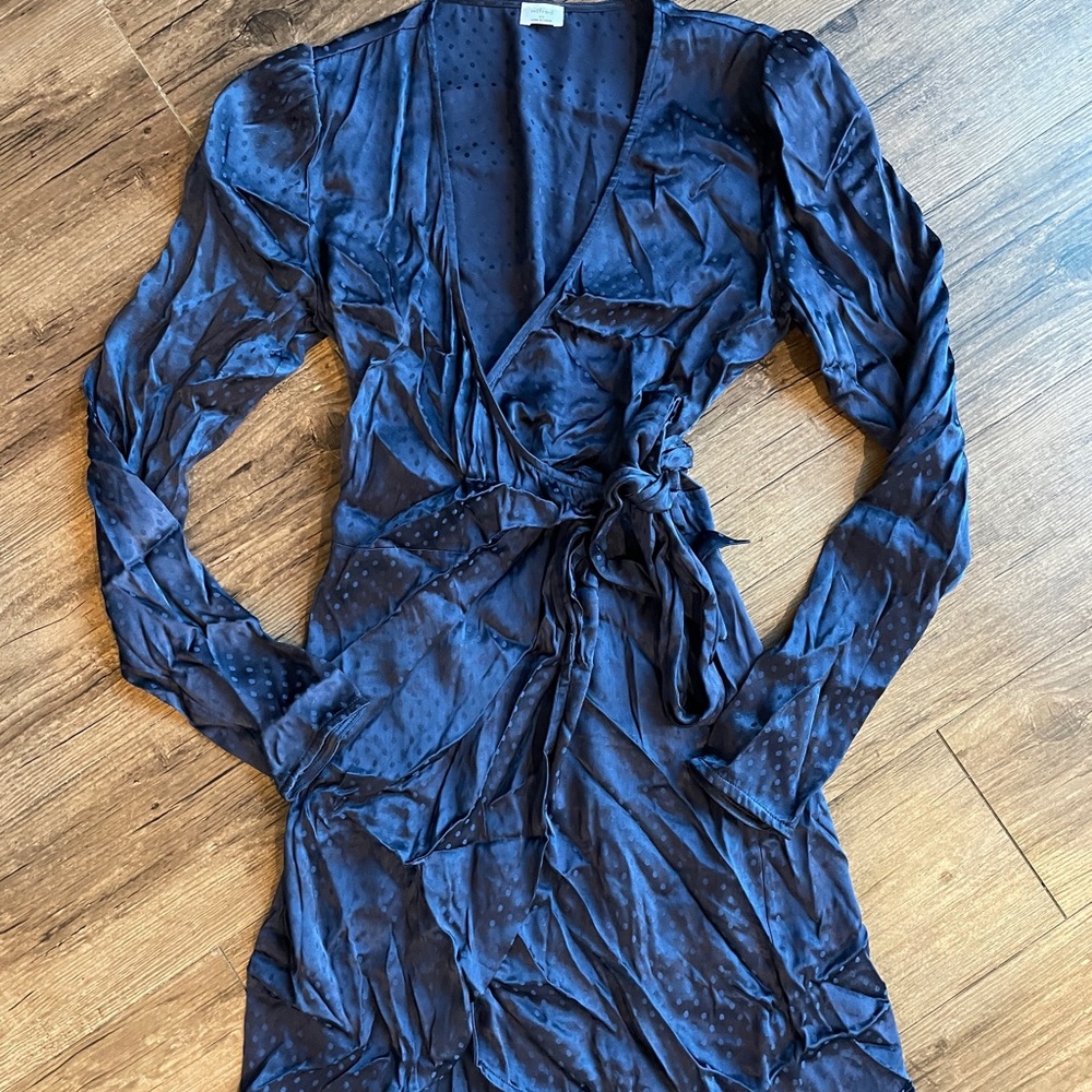 Wilfred Aritzia Wrap dress